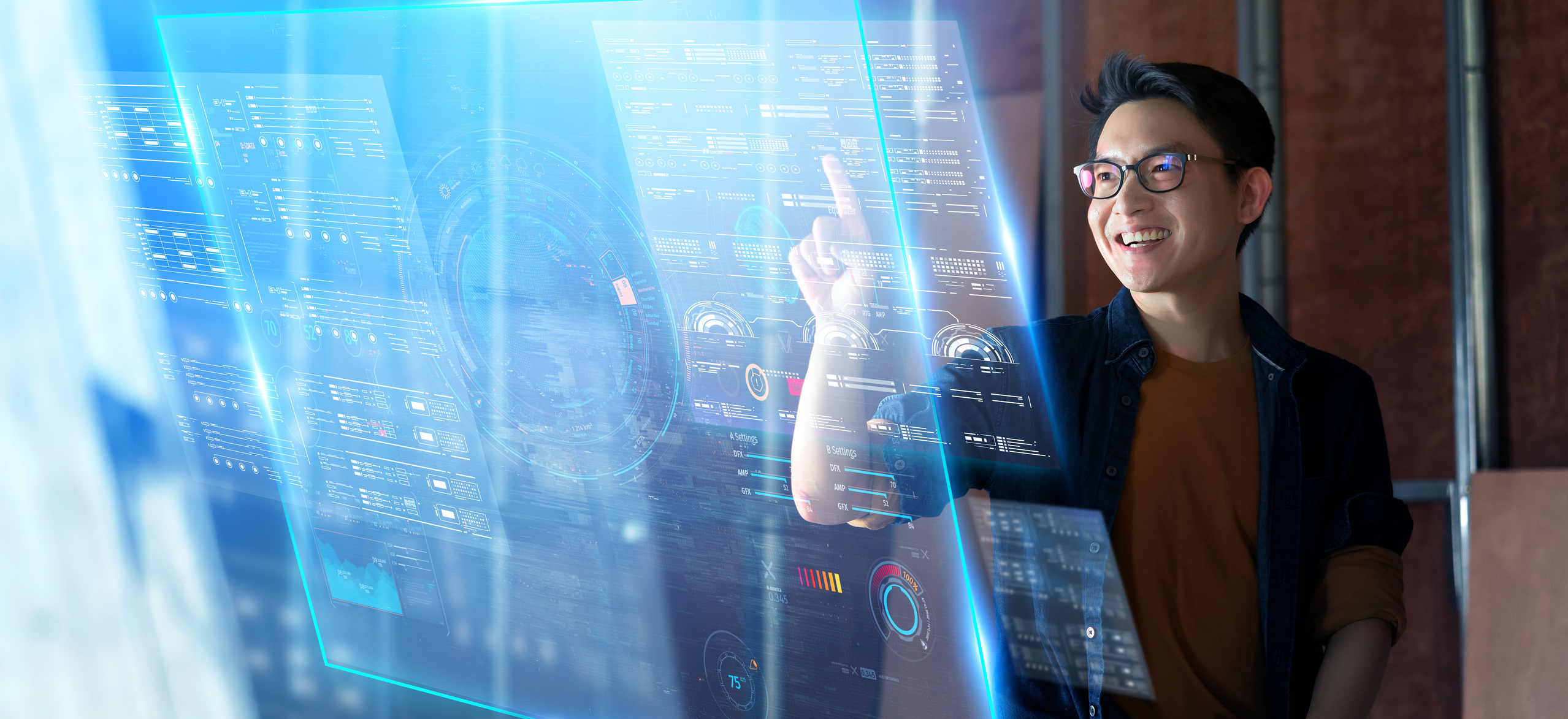 young asian entrepreneur male planing with virtual screen device business strategy ideas concept Ein praktischer Leitfaden zur autonomen Beschaffung