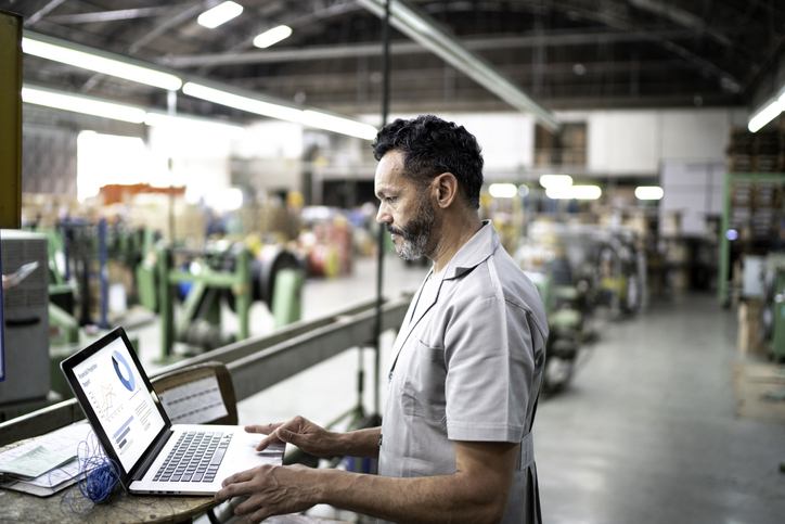 Trends and Advantages of Digitalization in Manufacturing Procurement